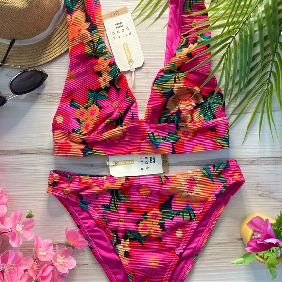 Billabong • Floral Plunge x Skimpy Havana Dahlia Floral Bikini Set - Picture 2 of 14